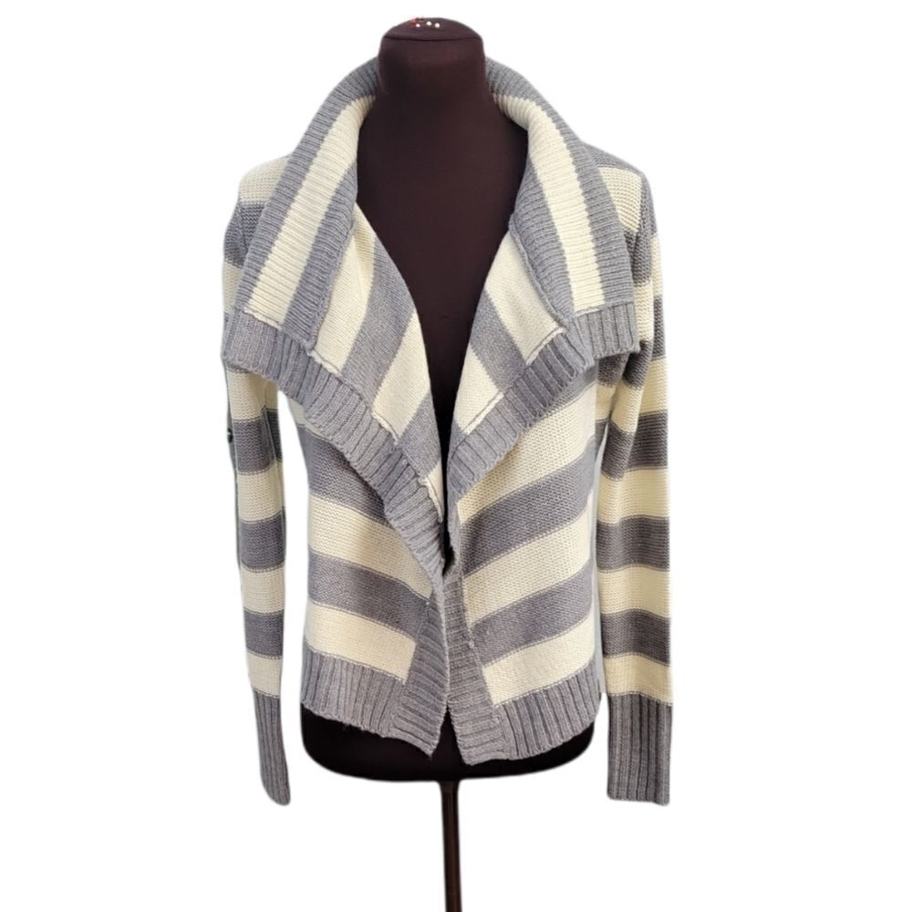 Chic Cardigan 